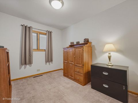 Tiny photo for 3409 Fairlawn Drive, Glenview, IL 60025 (MLS # 12588940)