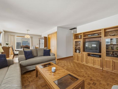 Tiny photo for 3409 Fairlawn Drive, Glenview, IL 60025 (MLS # 12588940)