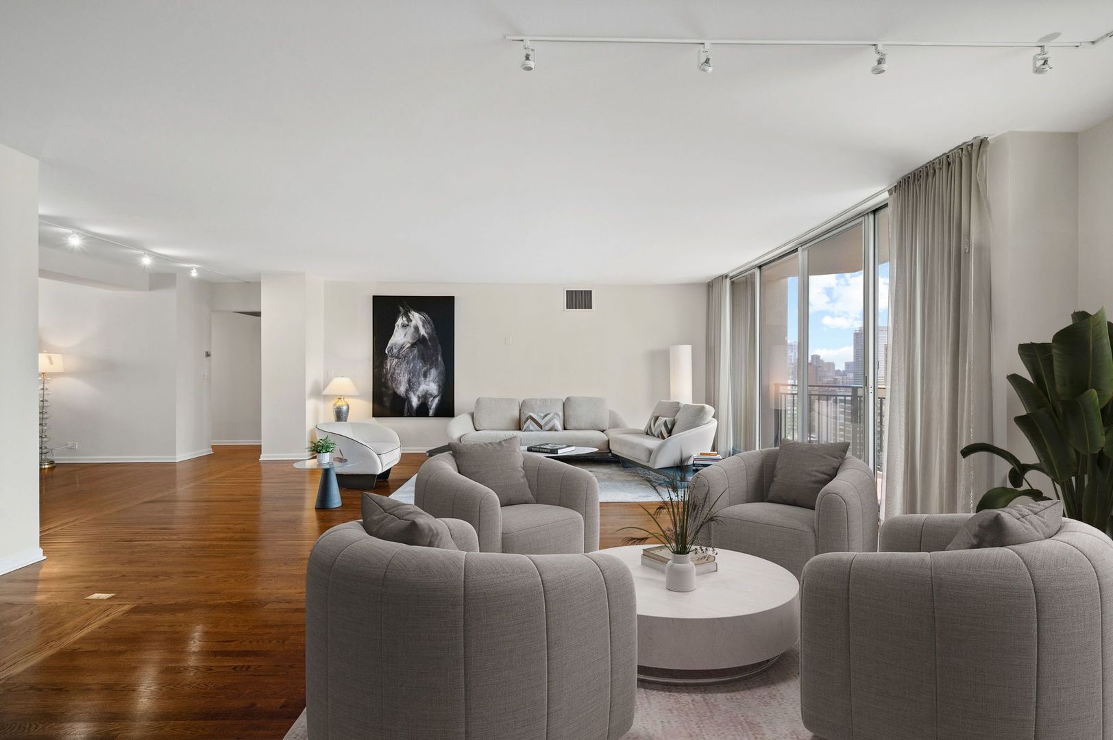 1515 N Astor Street 23BC