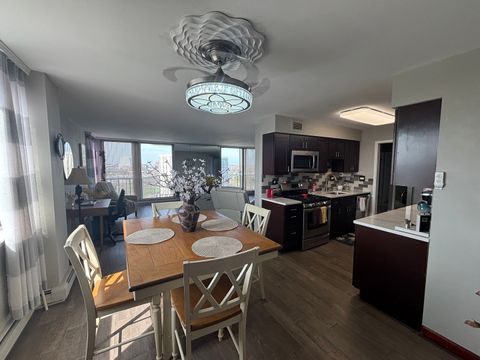 Tiny photo for 40 N Tower Road #10, Oak Brook, IL 60523 (MLS # 12615956)