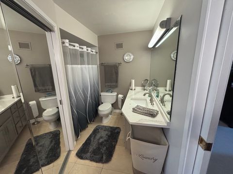 Tiny photo for 40 N Tower Road #10, Oak Brook, IL 60523 (MLS # 12615956)