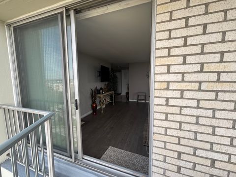 Tiny photo for 40 N Tower Road #10, Oak Brook, IL 60523 (MLS # 12615956)