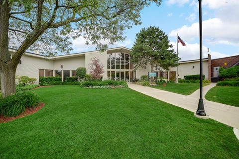 Tiny photo for 600 Naples Court #106, Glenview, IL 60025 (MLS # 12684781)