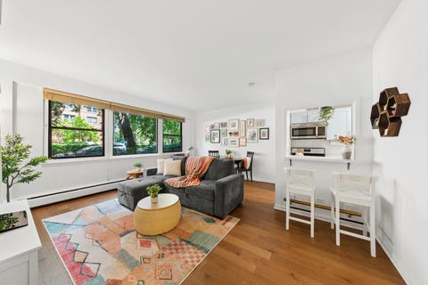 Tiny photo for 4880 N Marine Drive #105, Chicago, IL 60640 (MLS # 12702763)