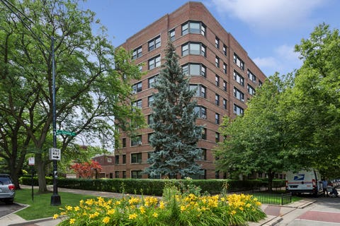 Tiny photo for 4880 N Marine Drive #105, Chicago, IL 60640 (MLS # 12702763)