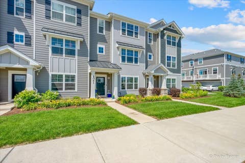 Tiny photo for 2041 Sequoia Avenue, Mundelein, IL 60060 (MLS # 12671622)