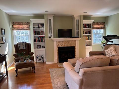 Tiny photo for 1621 Portsmouth Lane, Schaumburg, IL 60194 (MLS # 12613669)