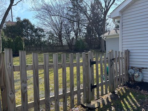 Tiny photo for 1621 Portsmouth Lane, Schaumburg, IL 60194 (MLS # 12613669)