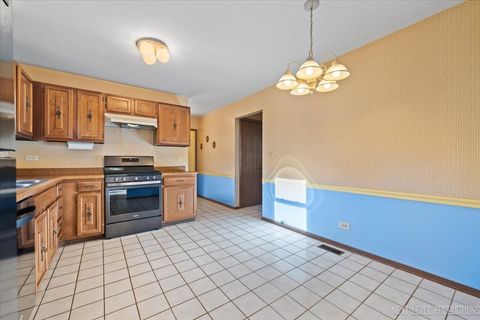 Tiny photo for 1580 Sycamore Lane, Aurora, IL 60504 (MLS # 12474668)