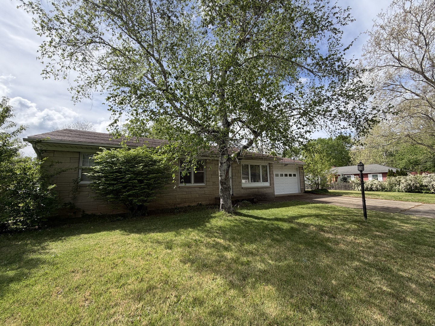 1805 Peach Street