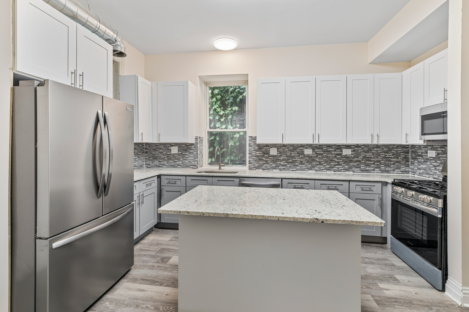 1345 N Maplewood Avenue 1