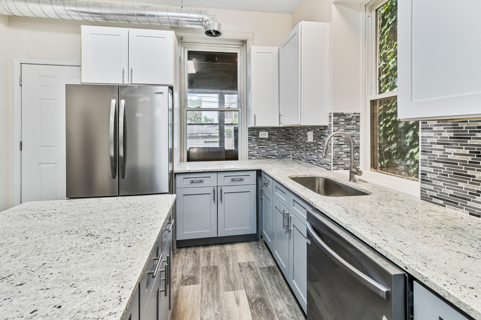 1345 N Maplewood Avenue 1