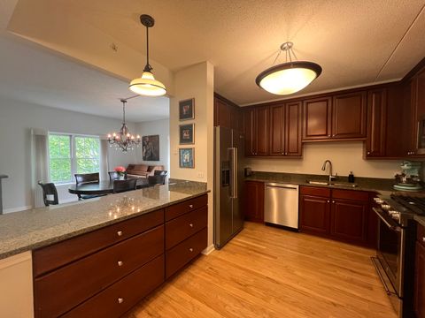 Tiny photo for Clarendon Hills, IL 60514 (MLS # 12626512)