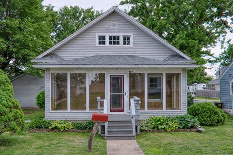 Photo of 922 9th Avenue, Fulton, IL 61252 (MLS # 12662064)