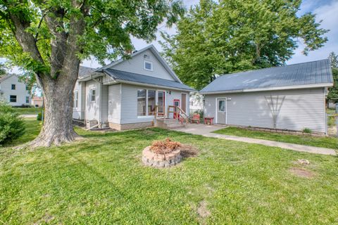 Tiny photo for 922 9th Avenue, Fulton, IL 61252 (MLS # 12662064)