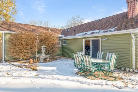 Tiny photo for 20836 N Catalpa Street, Deerfield, IL 60015 (MLS # 12577031)