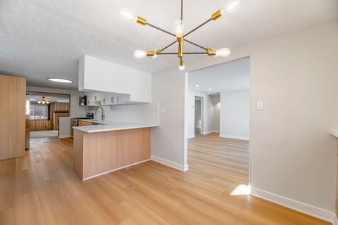 Tiny photo for 20836 N Catalpa Street, Deerfield, IL 60015 (MLS # 12577031)