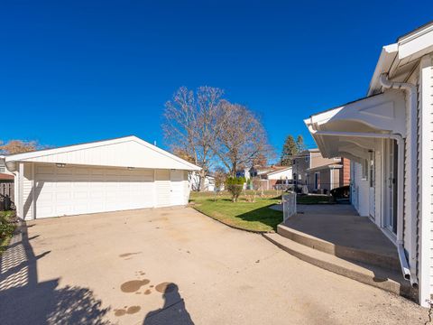 Tiny photo for 202 Country Club Drive, Addison, IL 60101 (MLS # 12516039)