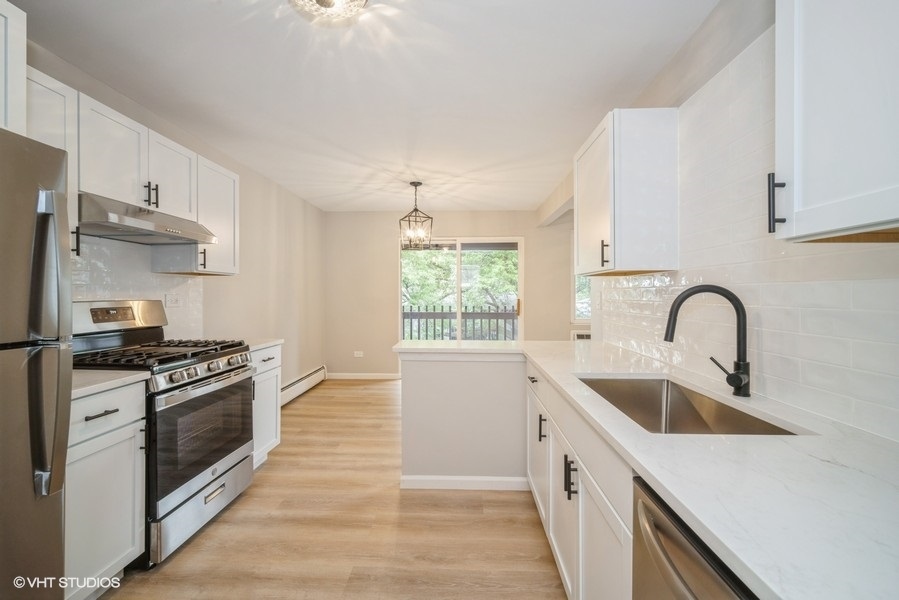 940 E Old Willow Road 304