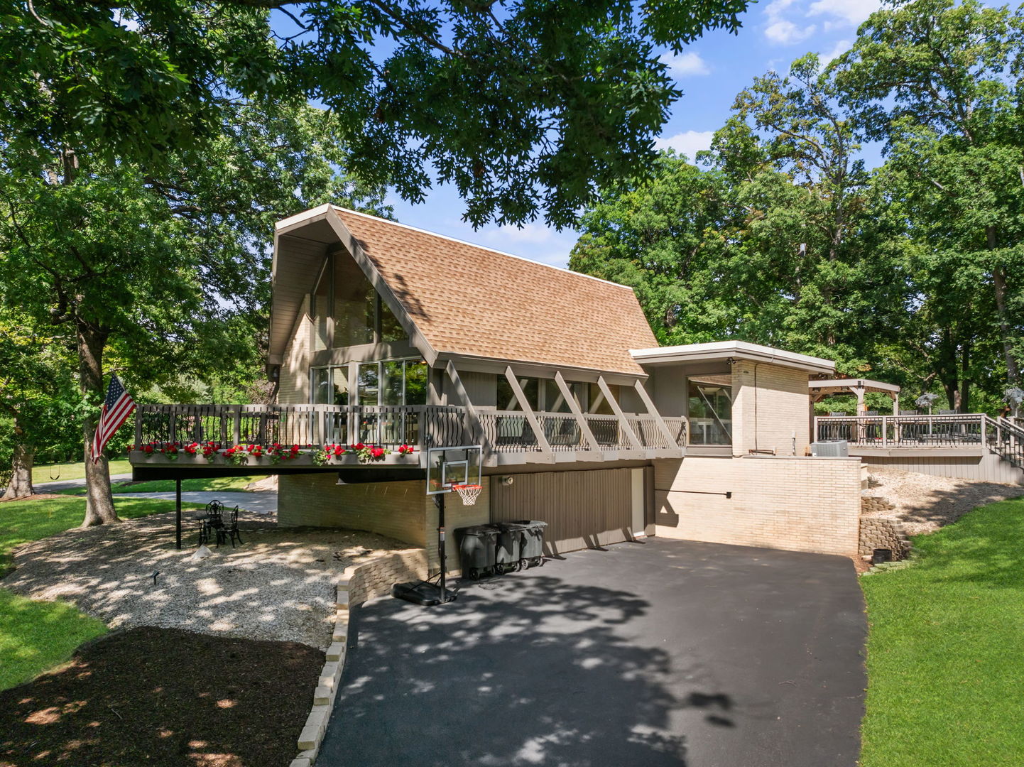 431 Maplewood Drive