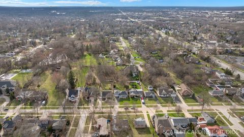 Tiny photo for 774 N Kenilworth Avenue, Glen Ellyn, IL 60137 (MLS # 12545771)