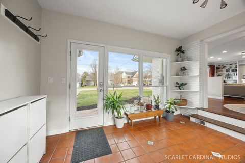 Tiny photo for 774 N Kenilworth Avenue, Glen Ellyn, IL 60137 (MLS # 12545771)