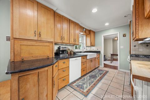 Tiny photo for 774 N Kenilworth Avenue, Glen Ellyn, IL 60137 (MLS # 12545771)