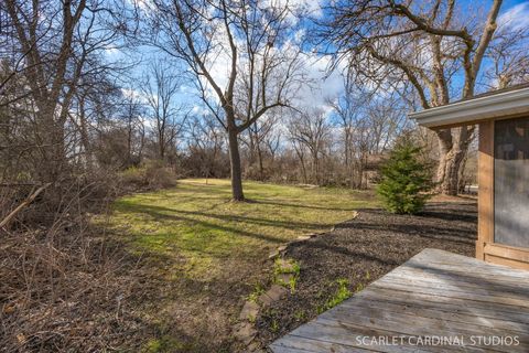 Tiny photo for 774 N Kenilworth Avenue, Glen Ellyn, IL 60137 (MLS # 12545771)