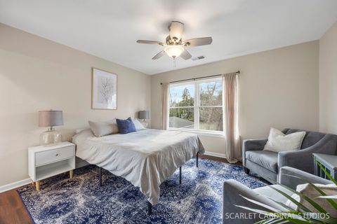 Tiny photo for 774 N Kenilworth Avenue, Glen Ellyn, IL 60137 (MLS # 12545771)