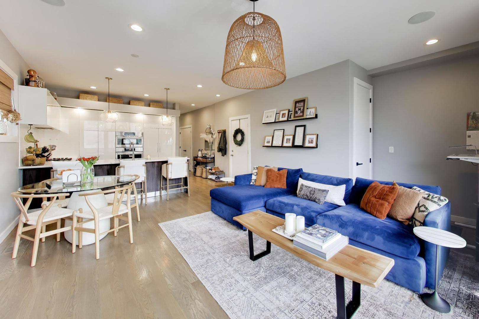 1534 N Honore Street 2