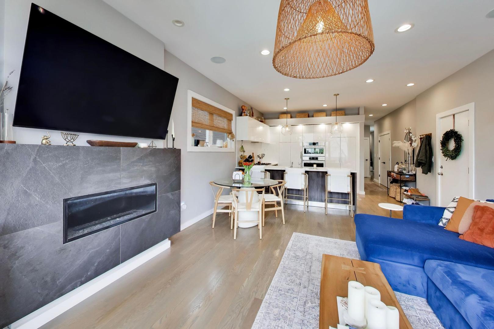 1534 N Honore Street 2