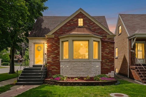 Tiny photo for 3546 Wenonah Avenue, Berwyn, IL 60402 (MLS # 12654296)