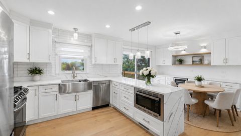 Tiny photo for 331 Gareth Lane, Schaumburg, IL 60193 (MLS # 12631995)