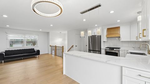 Tiny photo for 331 Gareth Lane, Schaumburg, IL 60193 (MLS # 12631995)