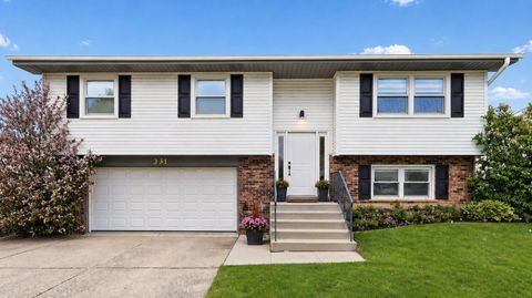 Photo of 331 Gareth Lane, Schaumburg, IL 60193 (MLS # 12631995)