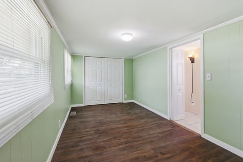 Tiny photo for 204 Eagle Point Road, Fox Lake, IL 60020 (MLS # 12706885)