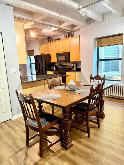 Tiny photo for 5646 N Kenmore Avenue #4B, Chicago, IL 60660 (MLS # 12736393)