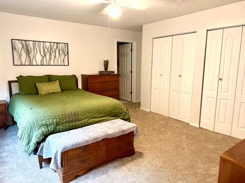 Tiny photo for 5646 N Kenmore Avenue #4B, Chicago, IL 60660 (MLS # 12736393)