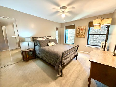 Tiny photo for 5646 N Kenmore Avenue #4B, Chicago, IL 60660 (MLS # 12736393)