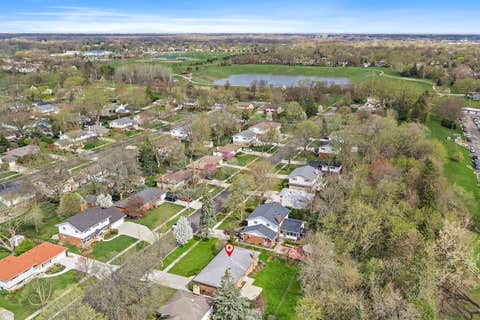 Tiny photo for 629 N Wren Avenue, Palatine, IL 60067 (MLS # 12662950)