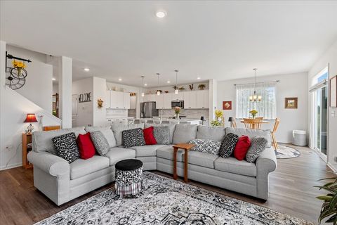 Tiny photo for 2417 Fairview Circle, Woodstock, IL 60098 (MLS # 12466262)