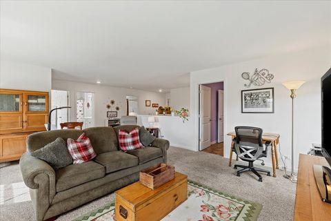 Tiny photo for 2417 Fairview Circle, Woodstock, IL 60098 (MLS # 12466262)