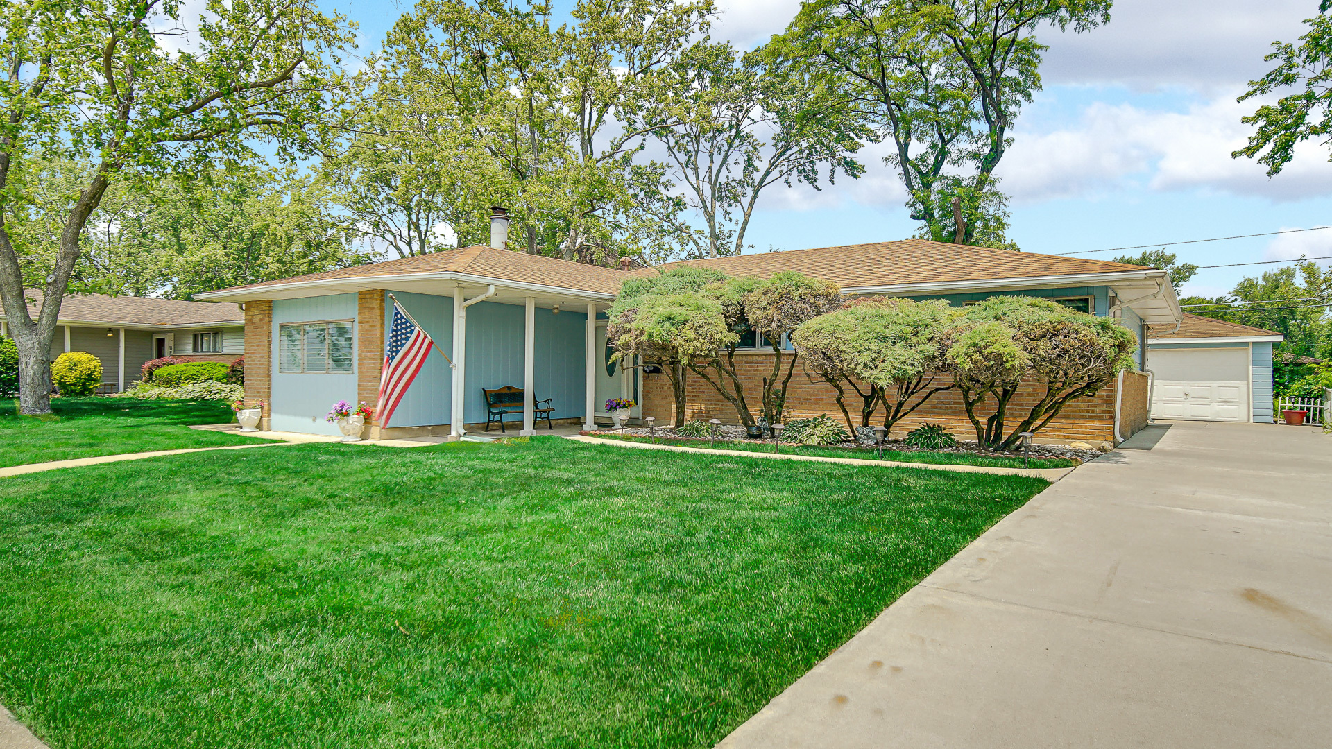 360 Winona Street