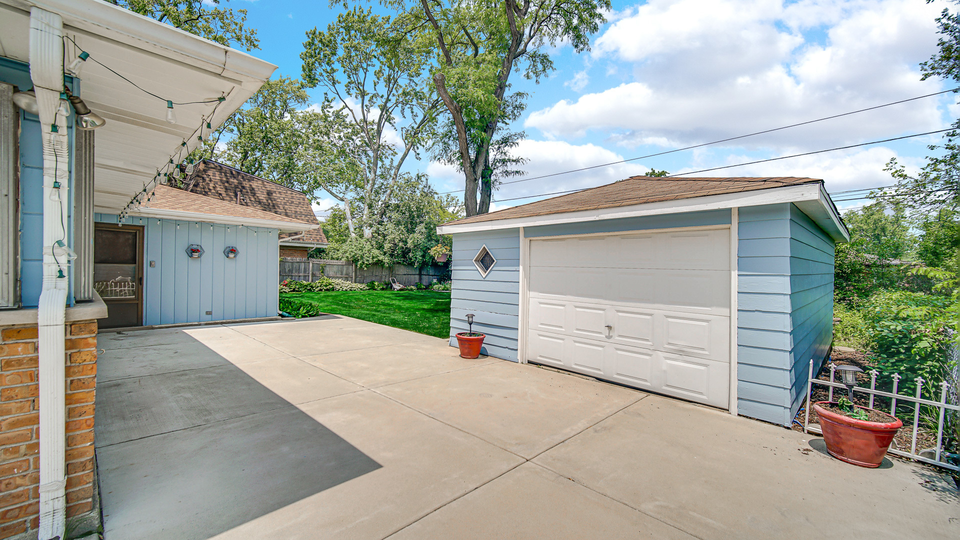 360 Winona Street