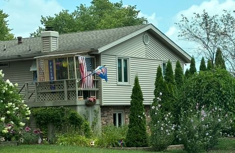 Tiny photo for 856 Quail Drive, Bradley, IL 60915 (MLS # 12616098)