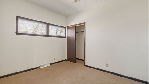 Tiny photo for 1745 S Utah Avenue, Davenport, IA 52804 (MLS # 12593159)