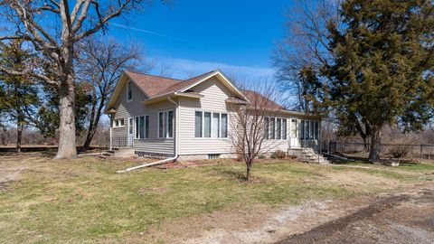 Tiny photo for 1745 S Utah Avenue, Davenport, IA 52804 (MLS # 12593159)