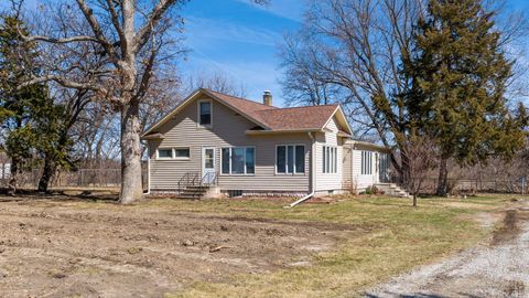 Tiny photo for 1745 S Utah Avenue, Davenport, IA 52804 (MLS # 12593159)