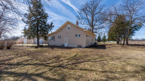 Tiny photo for 1745 S Utah Avenue, Davenport, IA 52804 (MLS # 12593159)