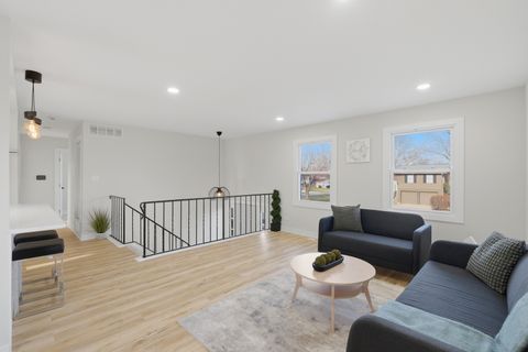 Tiny photo for 1450 Meyer Road, Hoffman Estates, IL 60169 (MLS # 12592982)